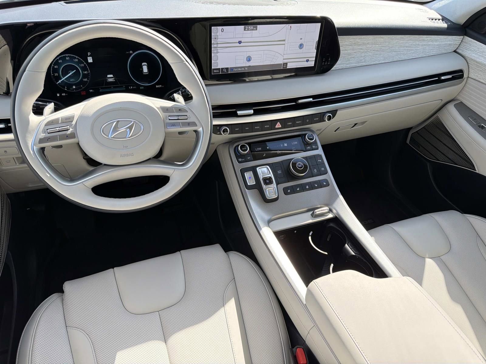 Used 2025 Hyundai Palisade Calligraphy FWD image 17