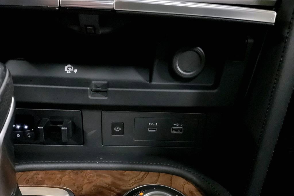 Used 2024 Nissan Armada SL AWD/4WD image 32