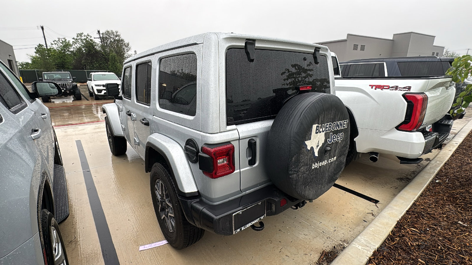 Used 2024 Jeep Wrangler Sahara w/ Technology Group image 6