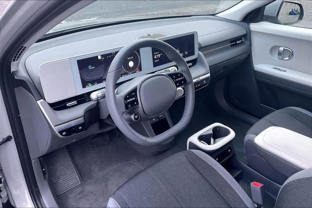 Certified 2024 Hyundai Ioniq 5 SE image 15