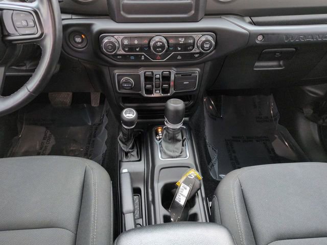 Certified 2023 Jeep Wrangler Unlimited w/ Cold Weather Group AWD/4WD image 22