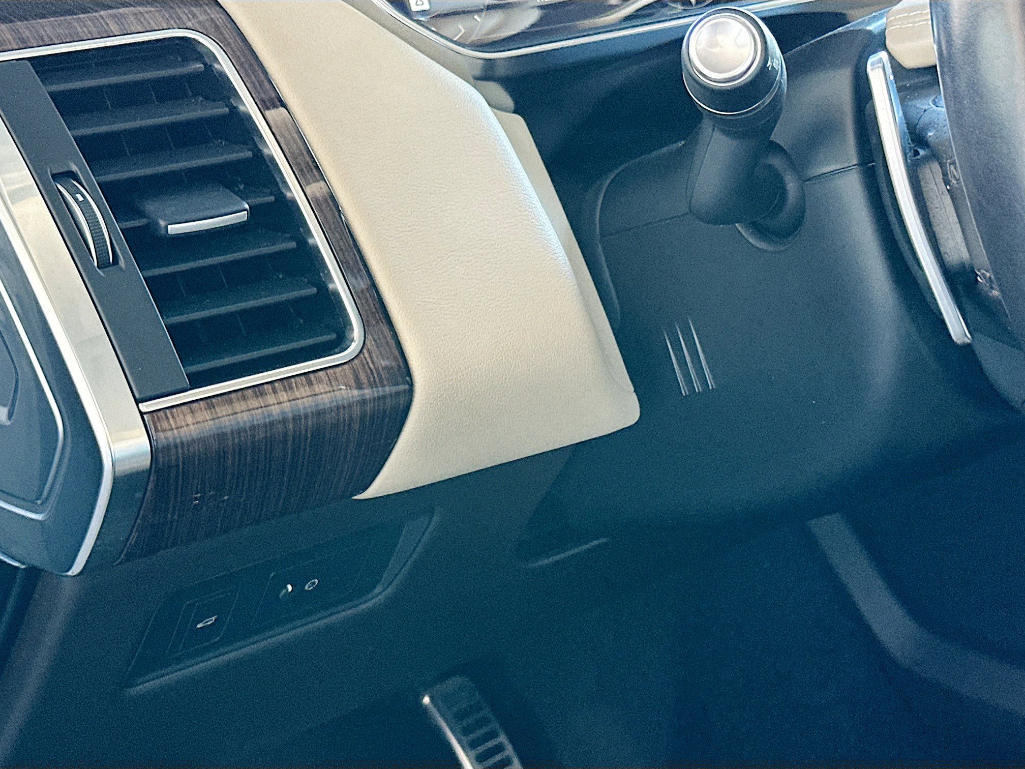 Used 2021 Land Rover Range Rover Sport HSE Silver Edition image 10