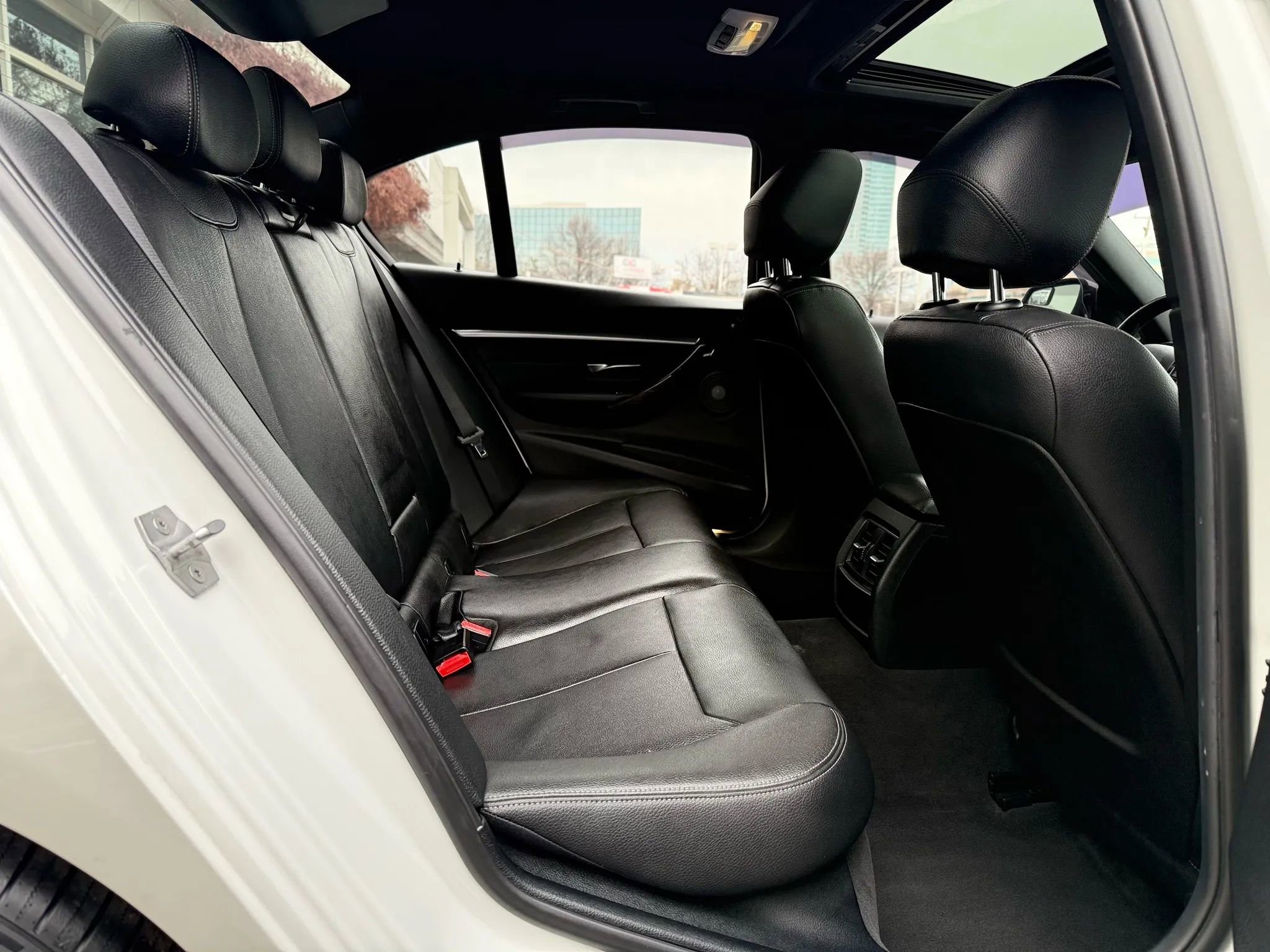 Used 2016 BMW 328d xDrive Sedan image 33