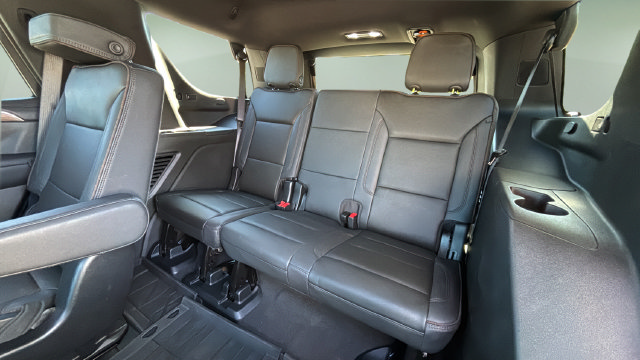 Used 2024 Chevrolet Tahoe High Country AWD/4WD image 34