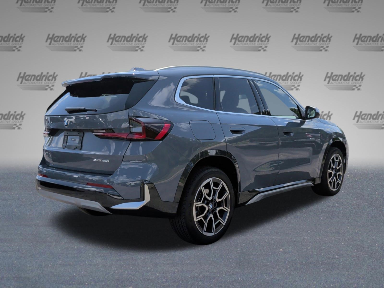 Used 2023 BMW X1 xDrive28i w/ Convenience Package AWD/4WD image 7
