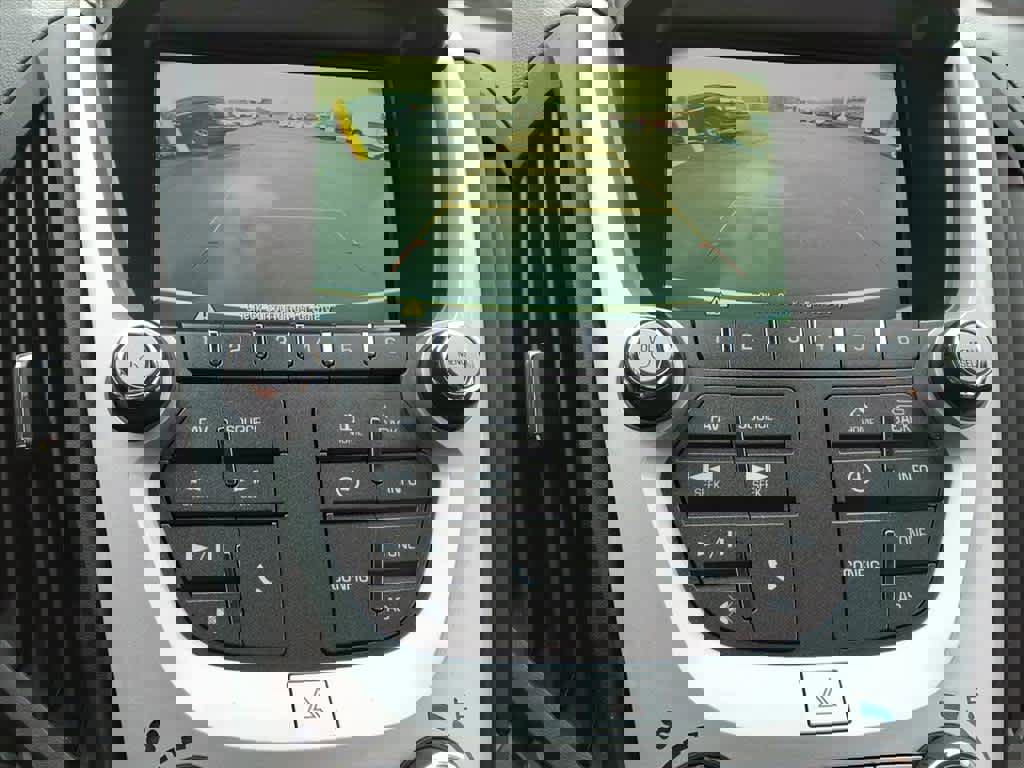 Used 2016 Chevrolet Equinox LS image 19