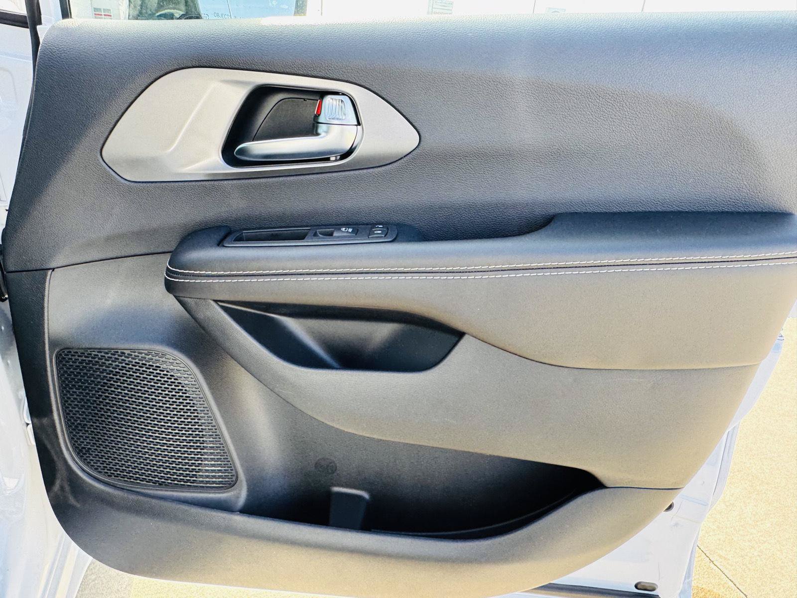 New 2026 Chrysler Voyager LX FWD image 35