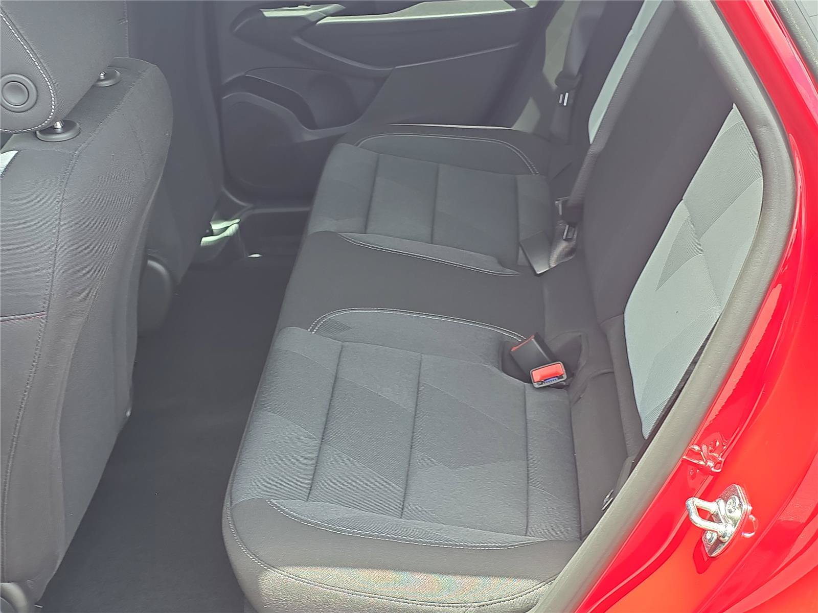 New 2026 Chevrolet Trax RS w/ Sunroof Package FWD image 25