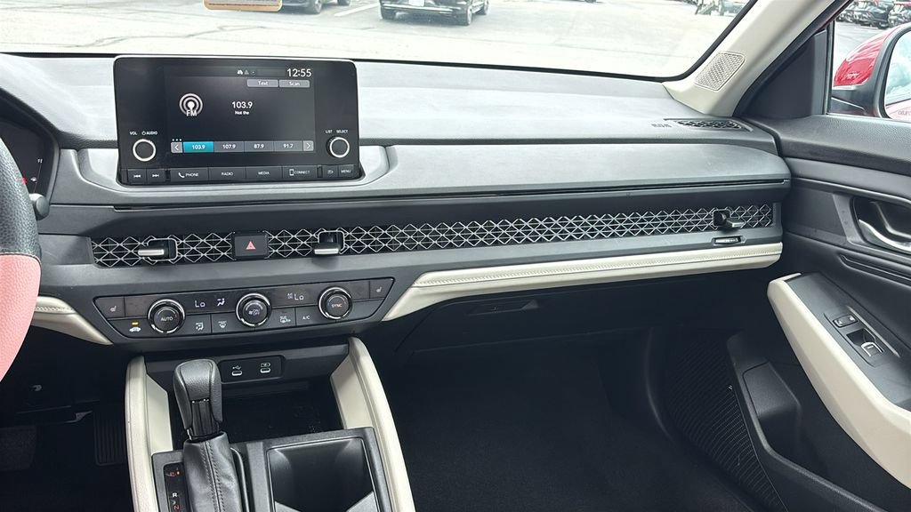 Used 2024 Honda Accord EX image 8