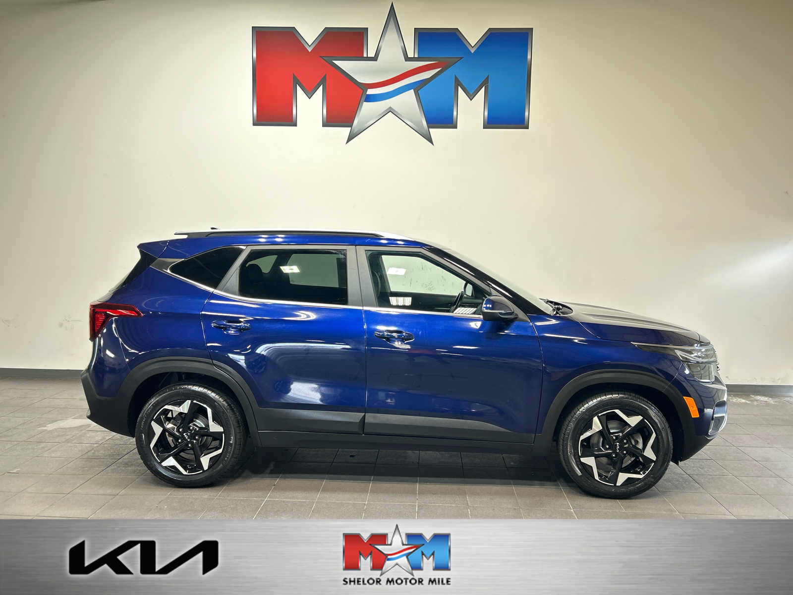 Used 2024 Kia Seltos EX FWD image 1