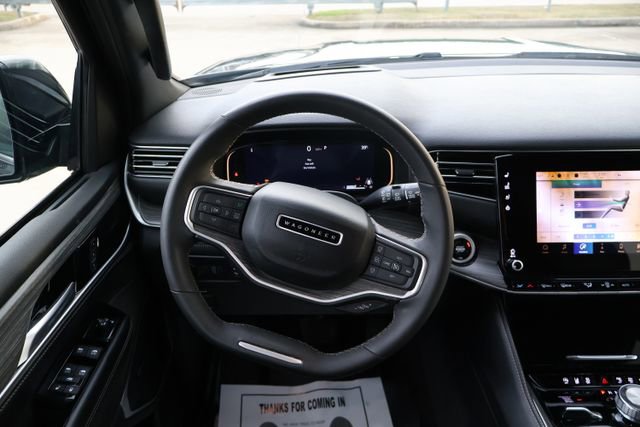 Used 2024 Jeep Wagoneer Series III image 14