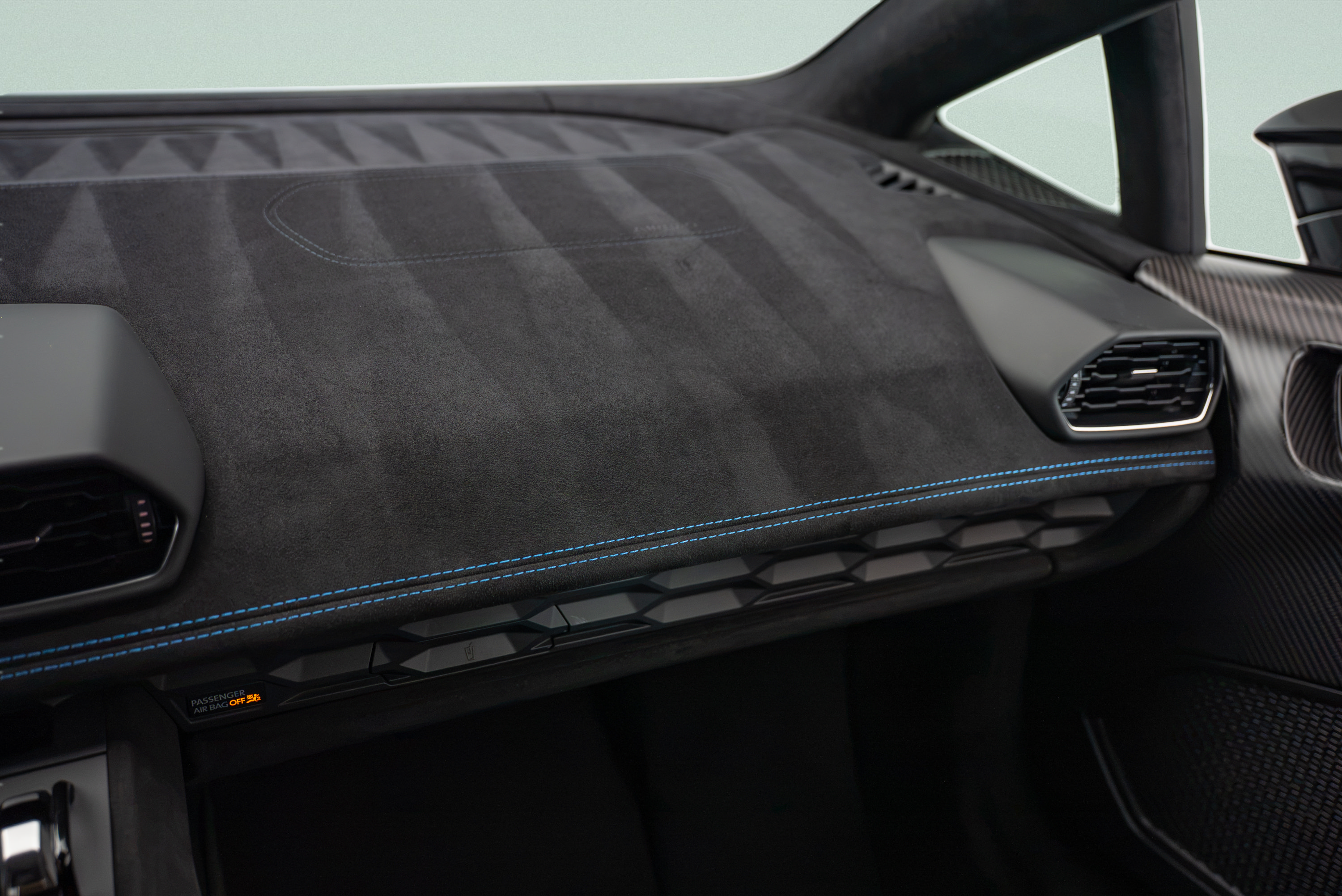 Used 2024 Lamborghini Huracan STO RWD image 15