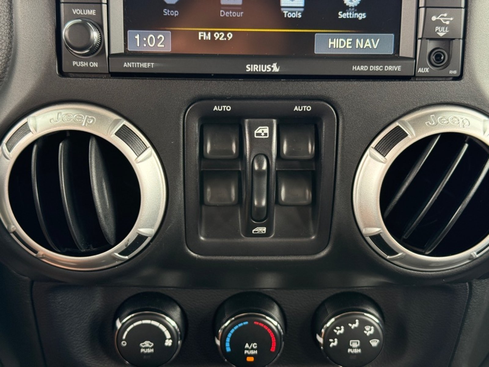 Used 2015 Jeep Wrangler Unlimited Sahara w/ Dual Top Group AWD/4WD image 16