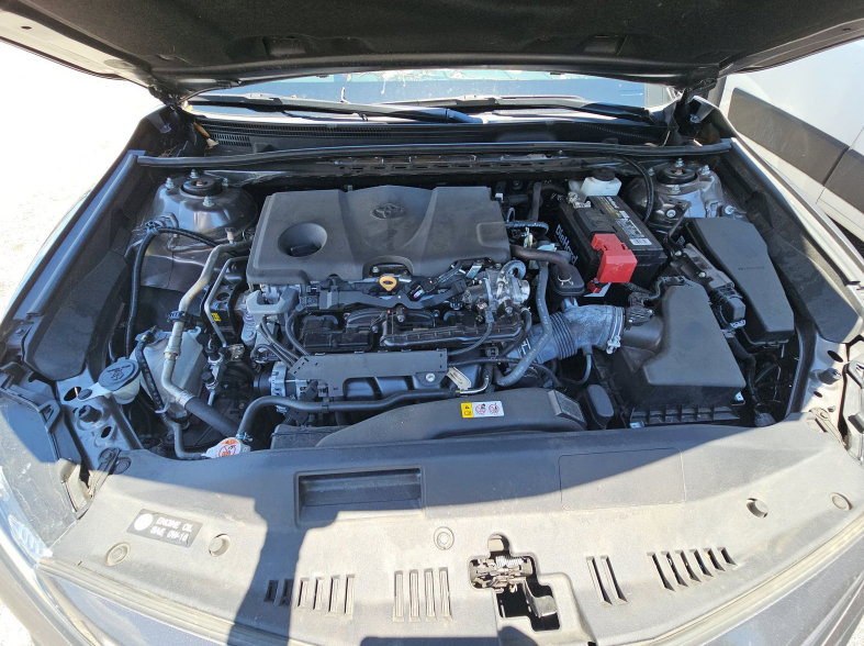Used 2023 Toyota Camry SE FWD image 8