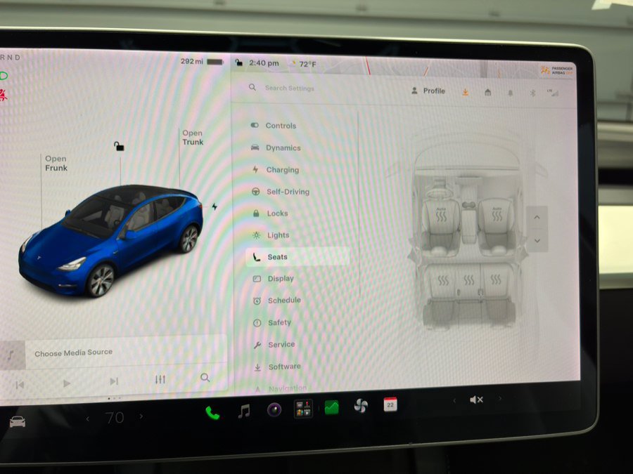 Used 2022 Tesla Model Y Long Range AWD/4WD image 24