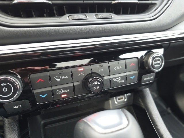 Used 2024 Jeep Compass Limited w/ Driver Assist Group I image 29