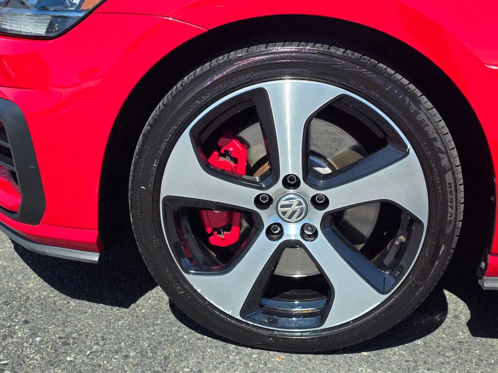 Used 2019 Volkswagen GTI S w/ Driver Assistance Package FWD image 10