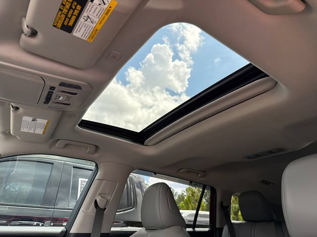 Used 2023 Toyota Highlander Limited FWD image 33