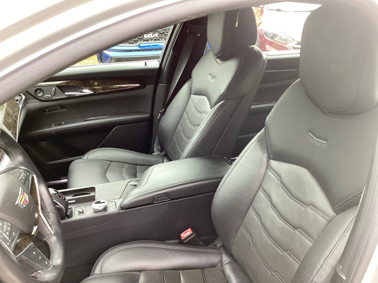 Used 2020 Cadillac CT6 Premium Luxury w/ LPO, Exterior Accent Package AWD/4WD image 6