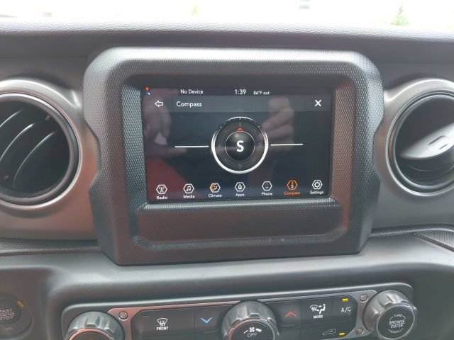 Used 2023 Jeep Gladiator Sport AWD/4WD image 20