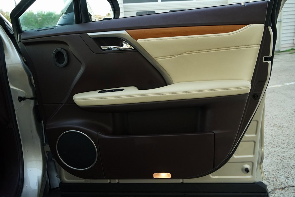 Used 2016 Lexus RX 450h AWD image 18