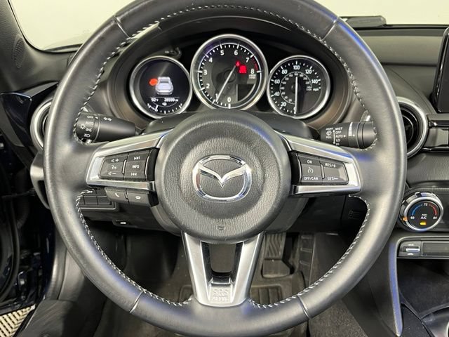 Used 2022 MAZDA MX-5 Miata RF Grand Touring RWD image 13
