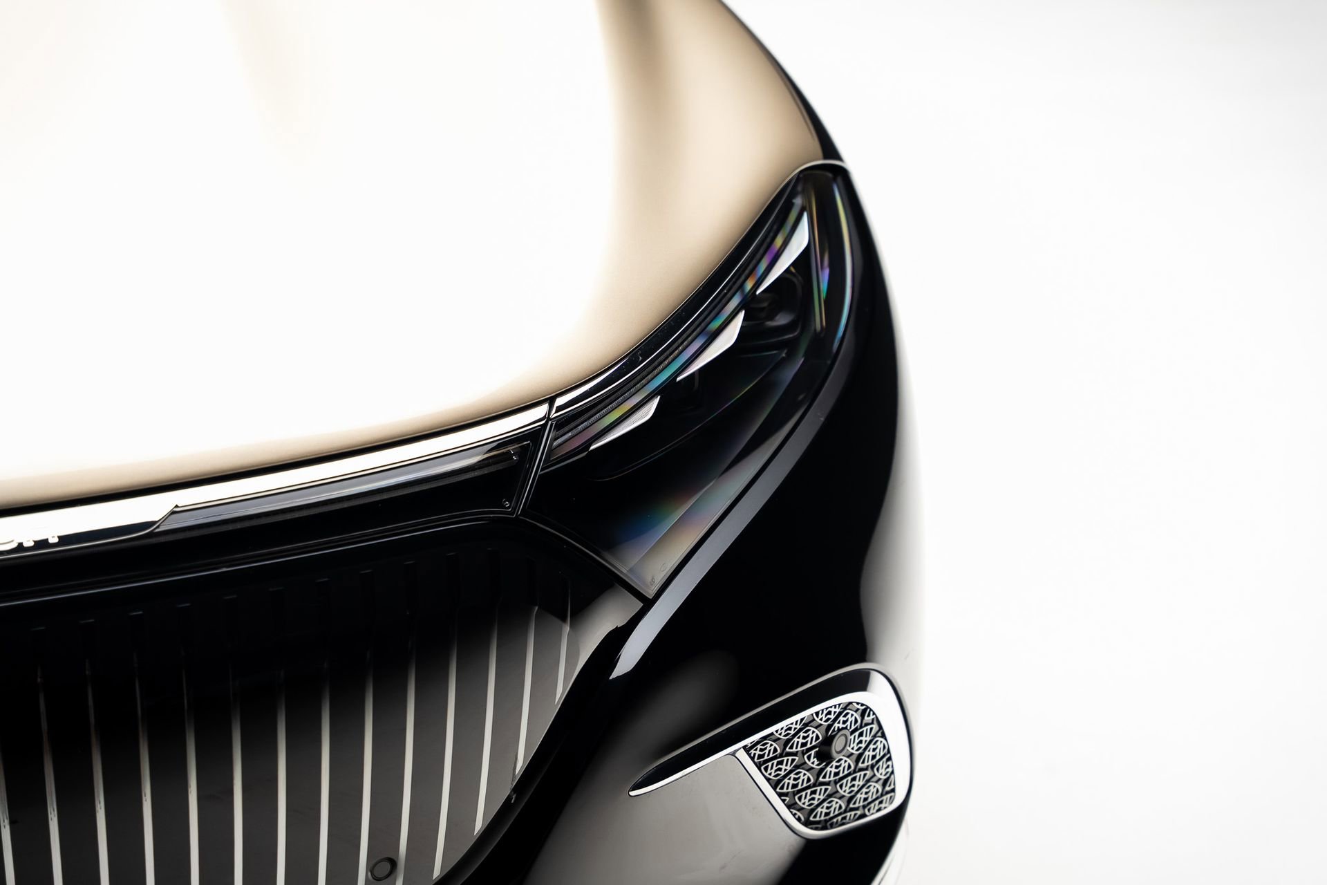 Used 2024 Mercedes-Benz Maybach EQS 680 4MATIC image 11