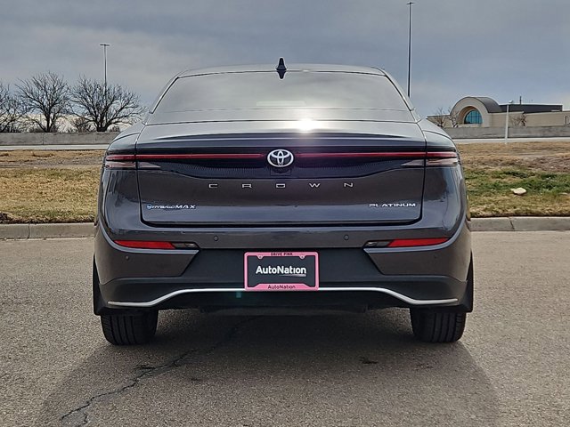 Used 2024 Toyota Crown Platinum image 7
