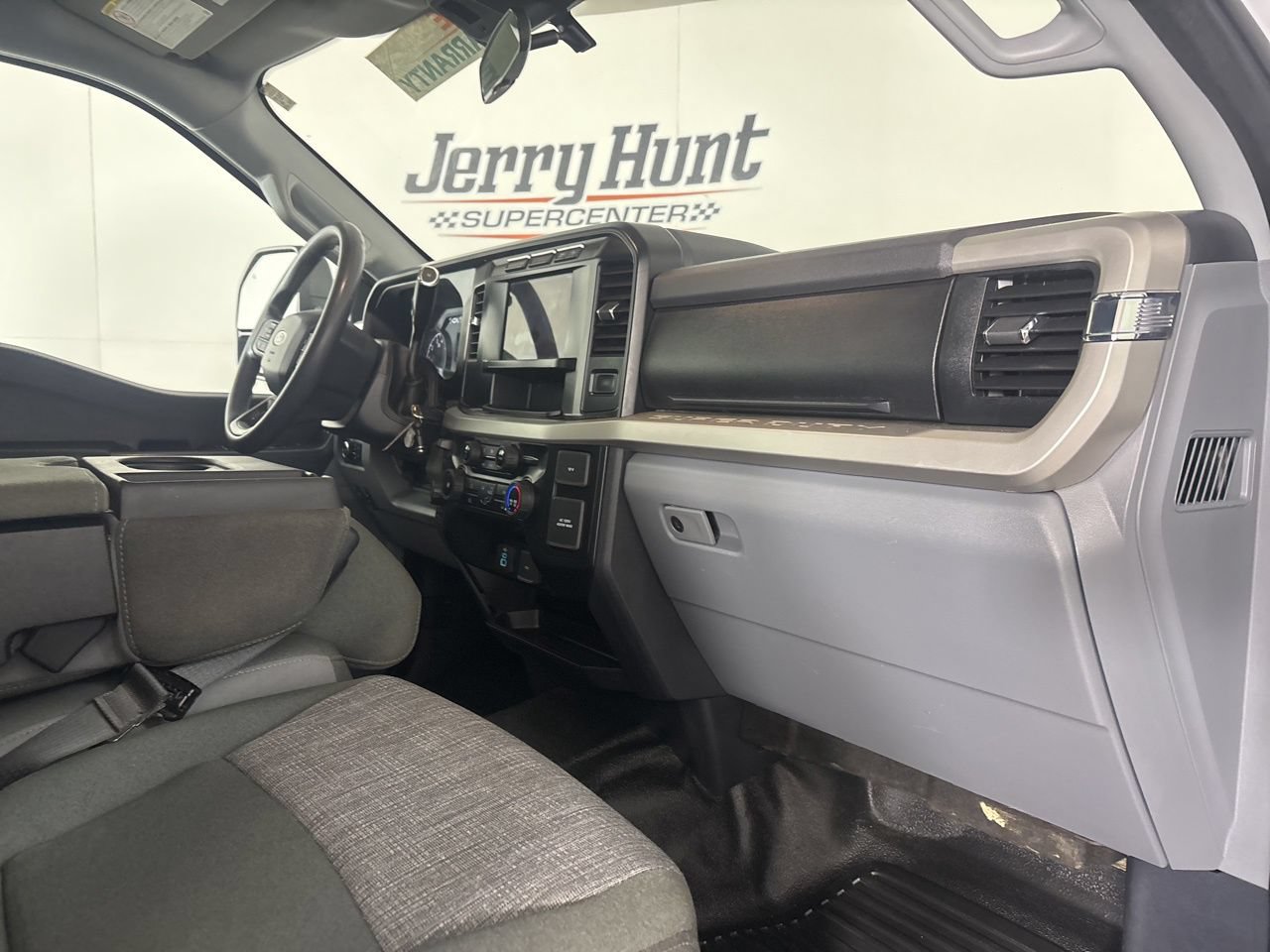 Used 2024 Ford F350 XLT w/ FX4 Off-Road Package AWD/4WD image 30