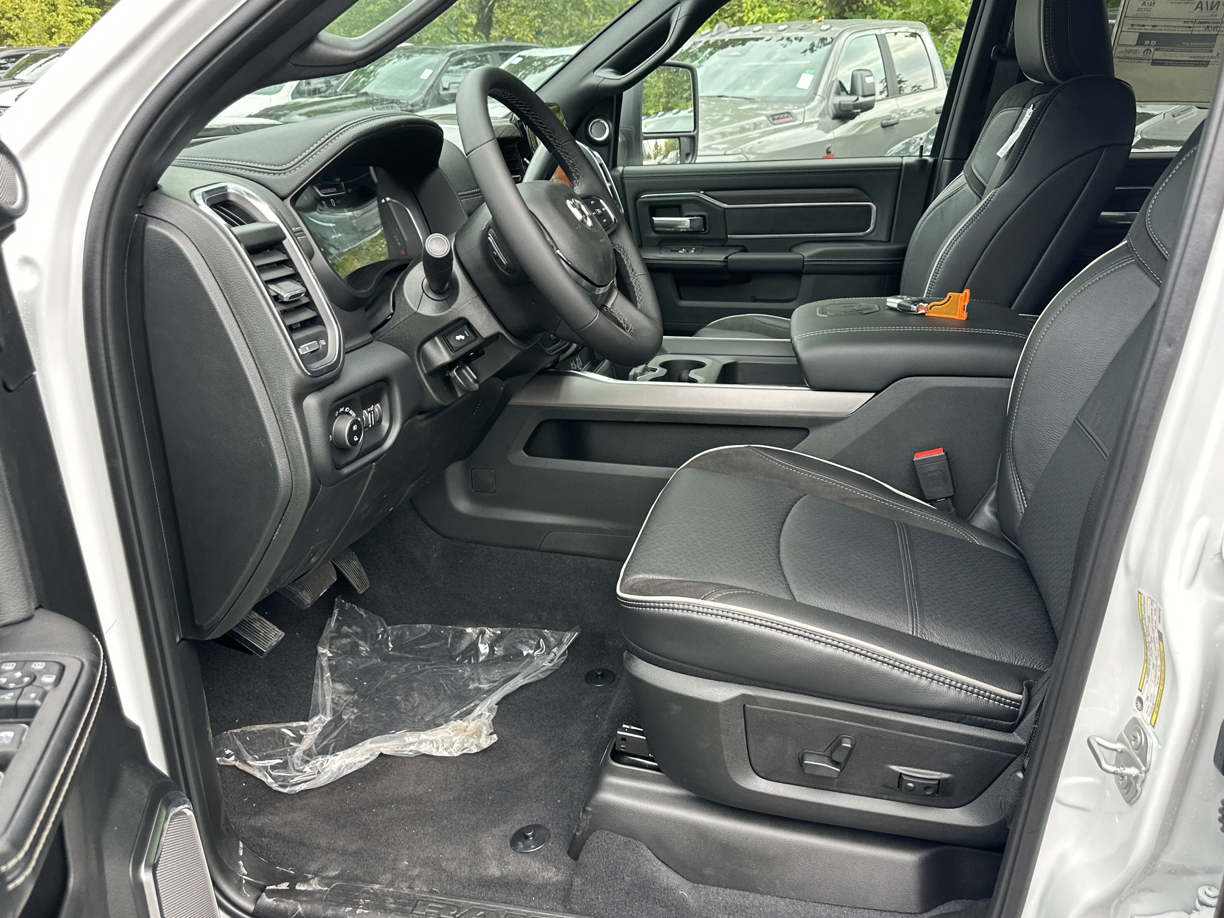 New 2027 RAM 2500 Laramie AWD/4WD image 28