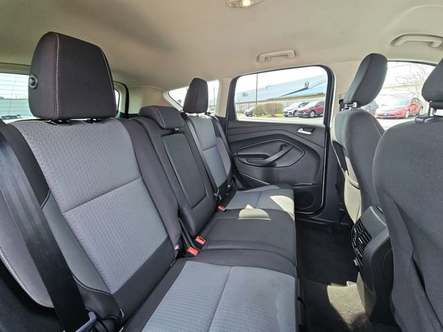 Used 2018 Ford Escape SE image 25