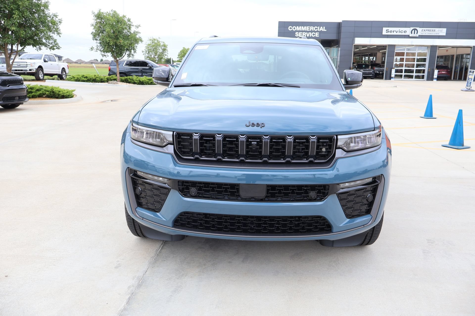 New 2026 Jeep Grand Cherokee Limited AWD/4WD image 10