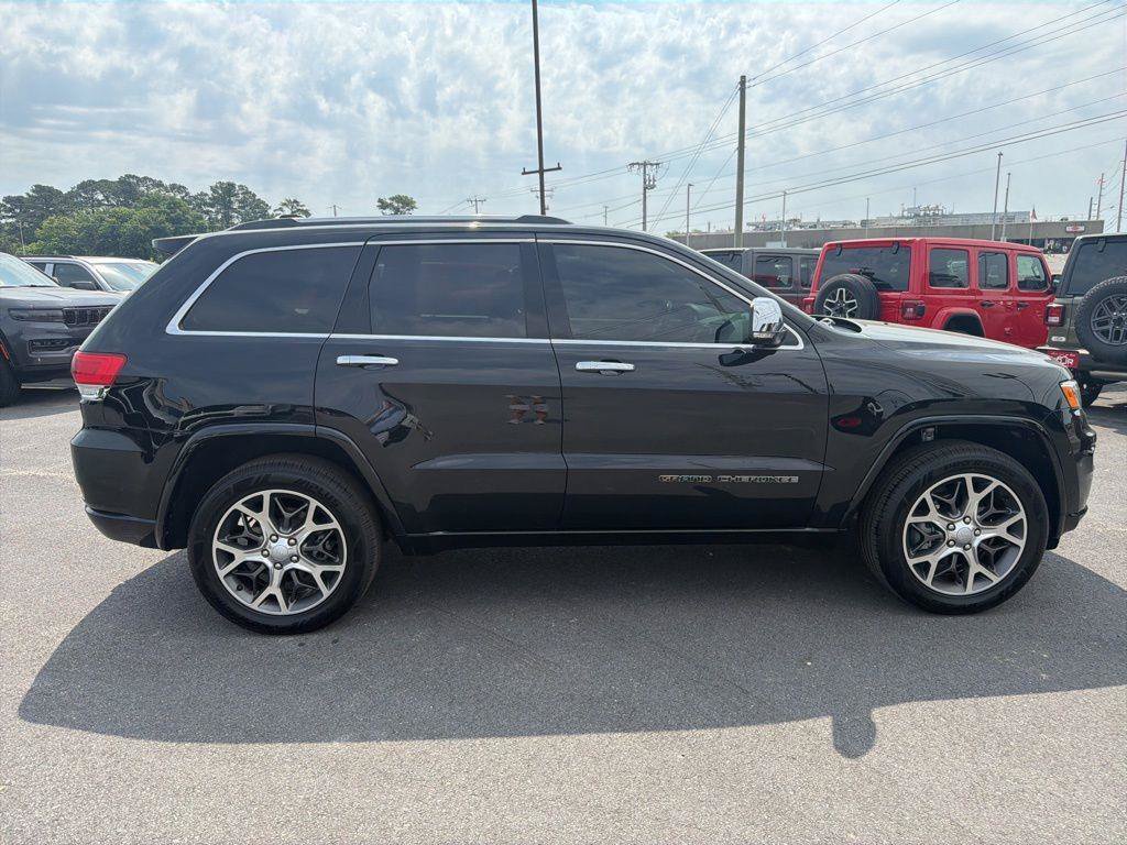 Used 2020 Jeep Grand Cherokee Overland AWD/4WD image 6