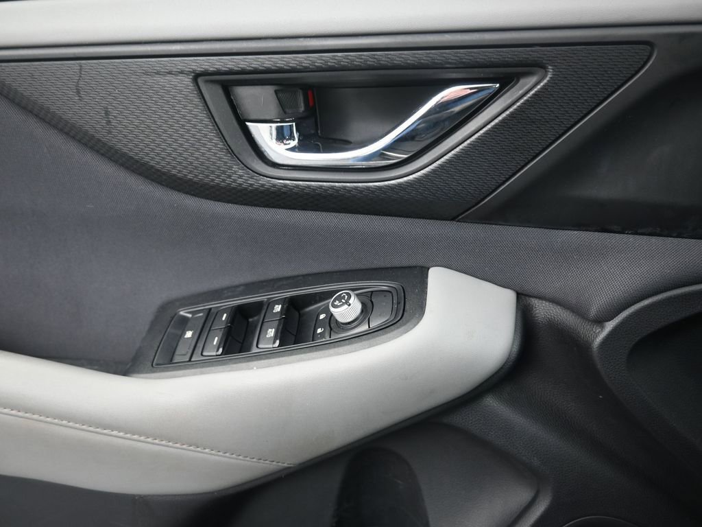 Used 2020 Subaru Outback Premium image 12