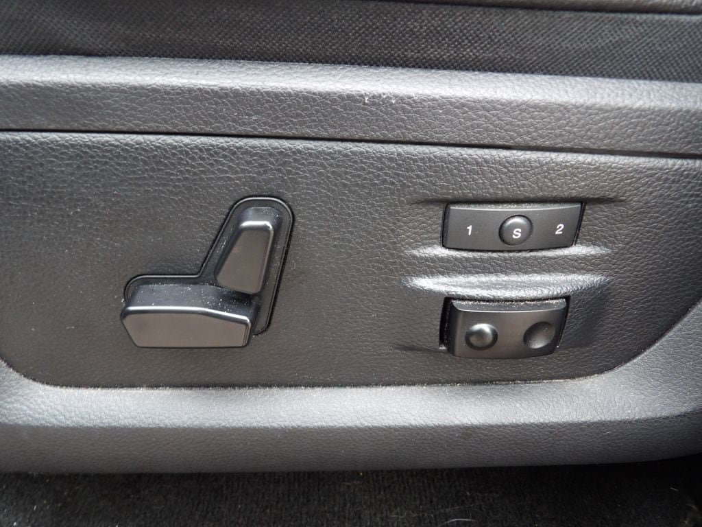 Used 2016 RAM 2500 Laramie AWD/4WD image 13