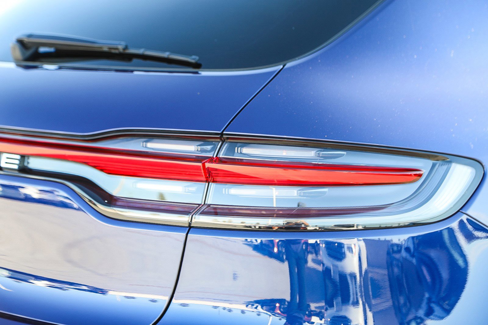 Used 2023 Porsche Macan image 9