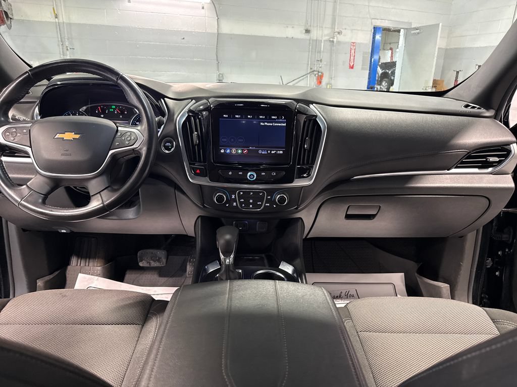 Used 2022 Chevrolet Traverse LT AWD/4WD image 37