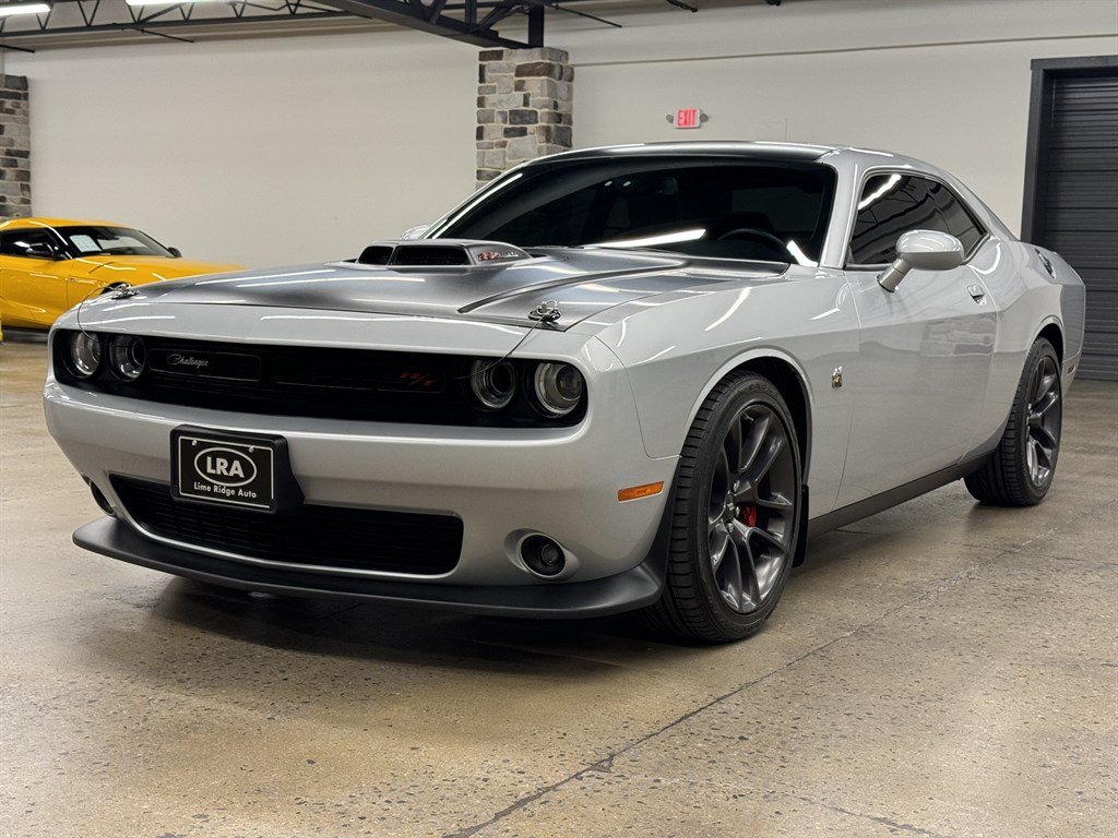 Used 2021 Dodge Challenger R/T Scat Pack w/ Shaker Package RWD image 3