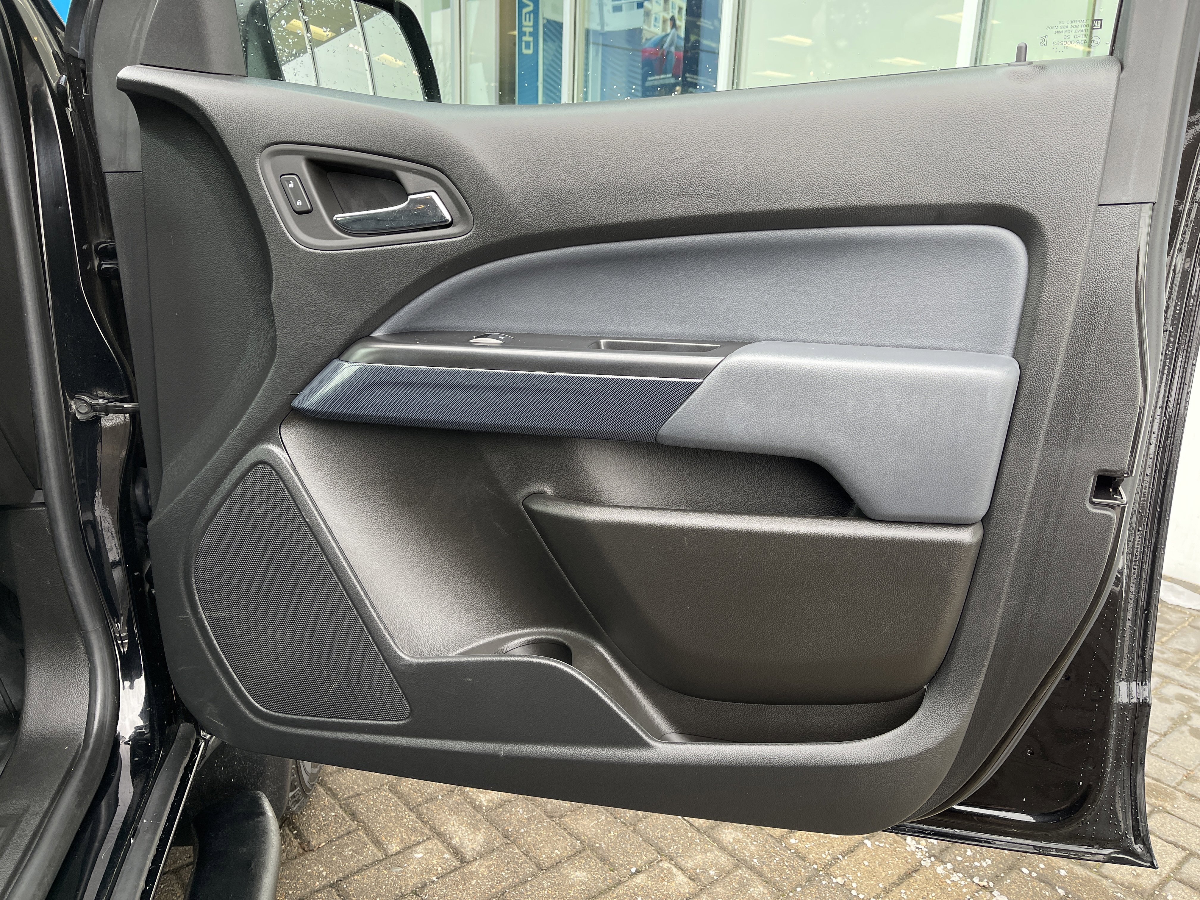 Used 2022 Chevrolet Colorado Z71 w/ Safety Package image 33