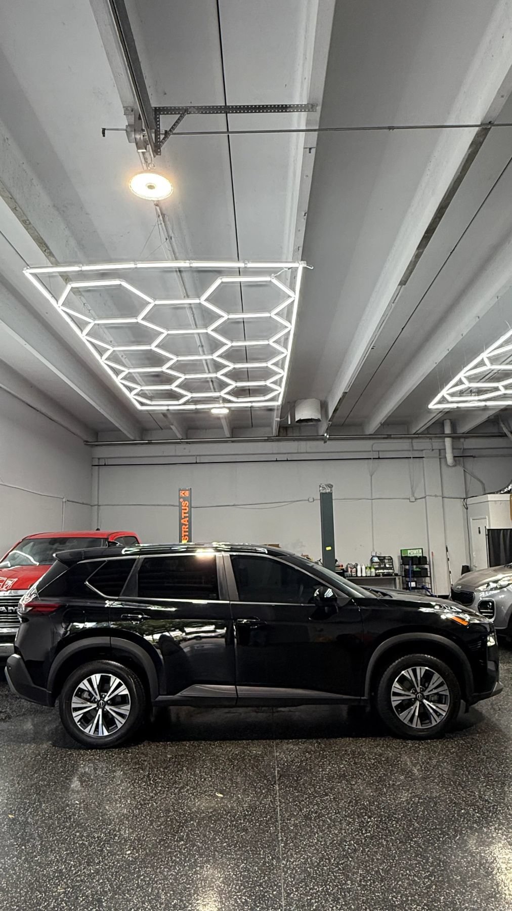 Used 2023 Nissan Rogue SV AWD/4WD image 5