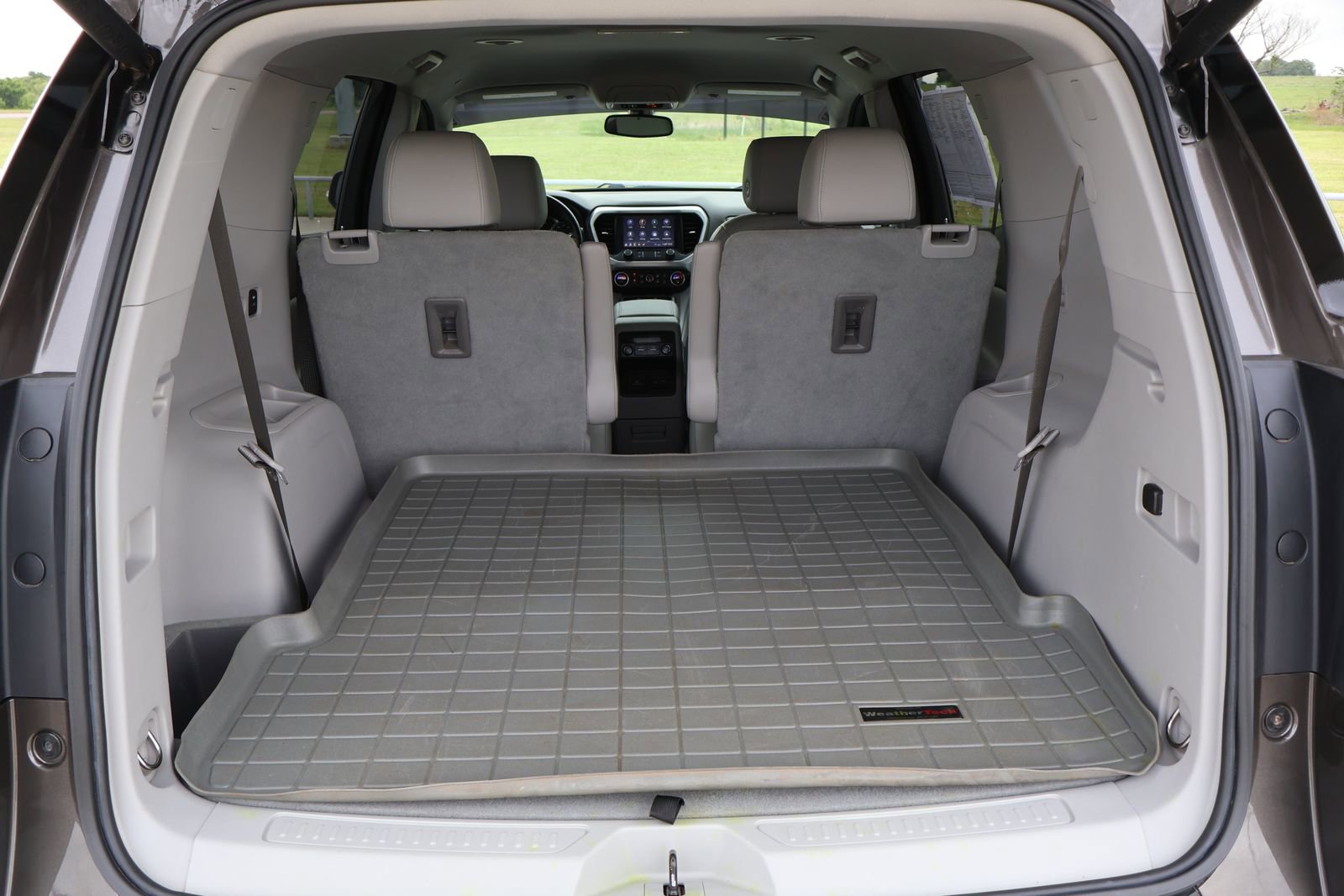Used 2020 GMC Acadia SLT FWD image 11
