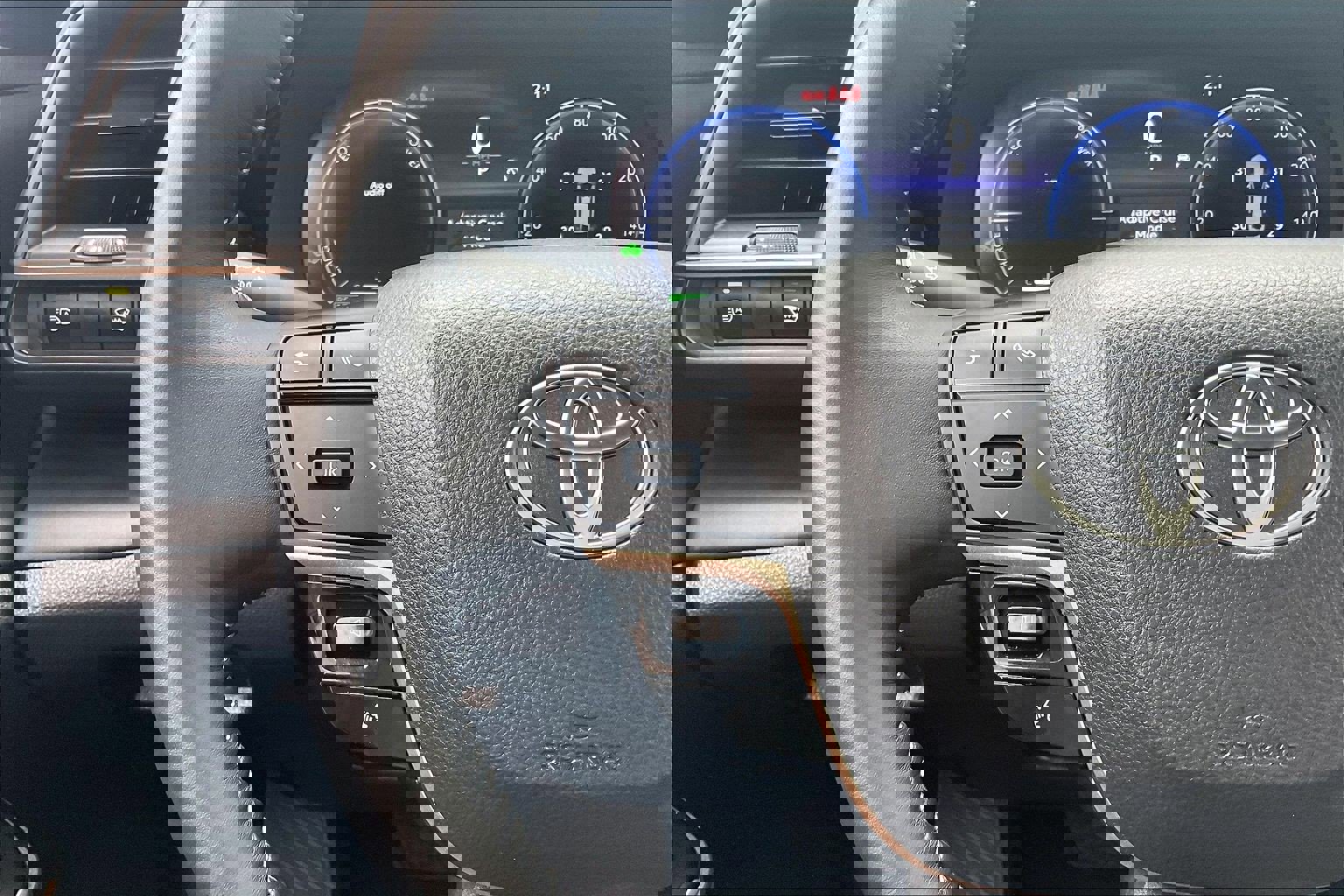 Used 2025 Toyota Crown XLE image 23