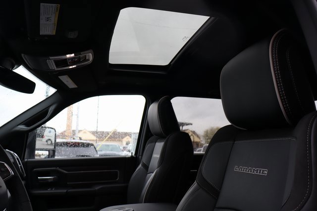 Used 2025 RAM 2500 Laramie image 32