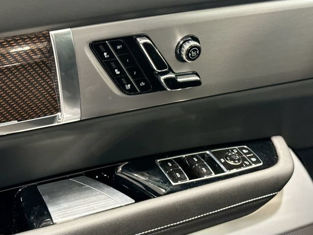 Certified 2026 Cadillac Vistiq Luxury AWD/4WD image 16