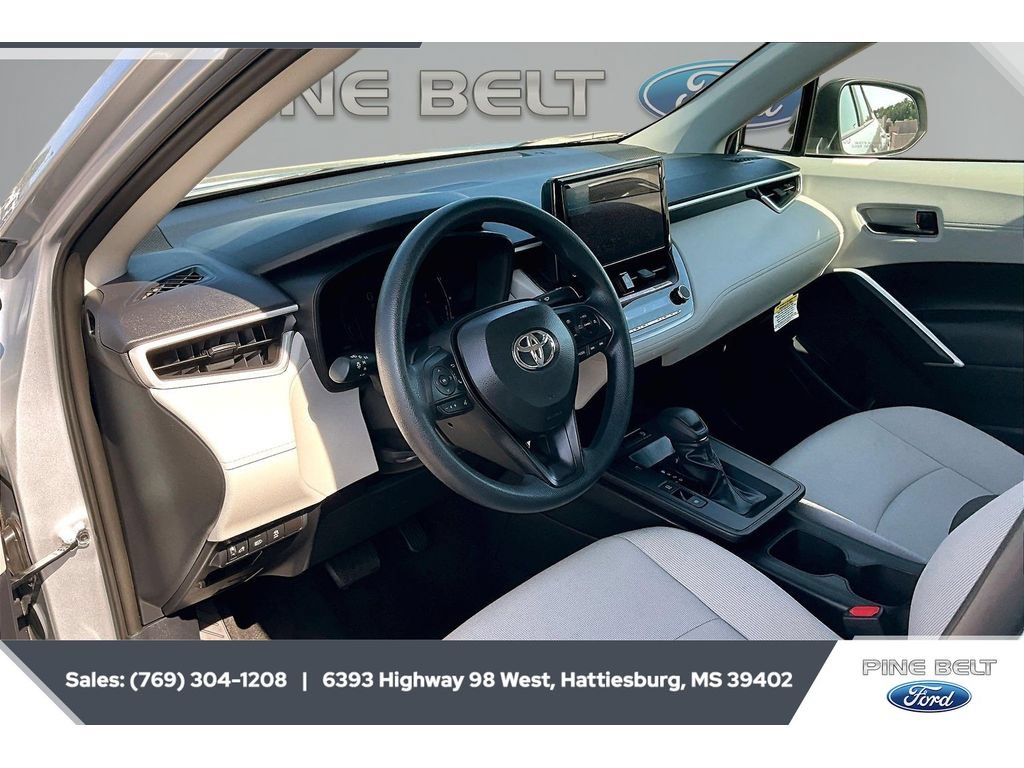 Used 2026 Toyota Corolla Cross L FWD image 13