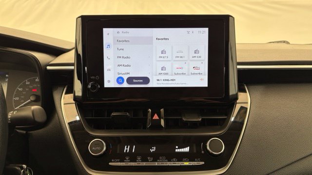 Used 2024 Toyota Corolla LE FWD image 35