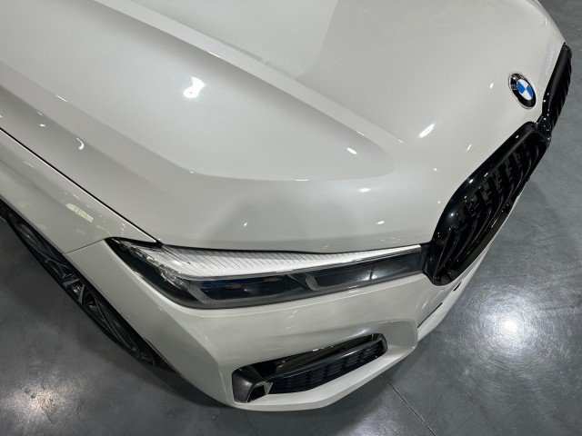 Used 2020 BMW 745e xDrive AWD/4WD image 14