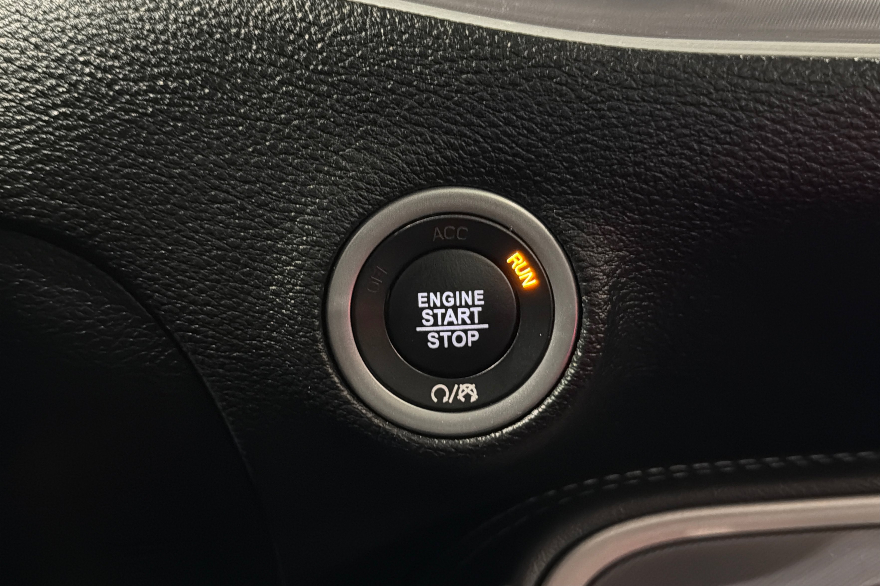 Used 2019 Dodge Challenger R/T Scat Pack RWD image 34