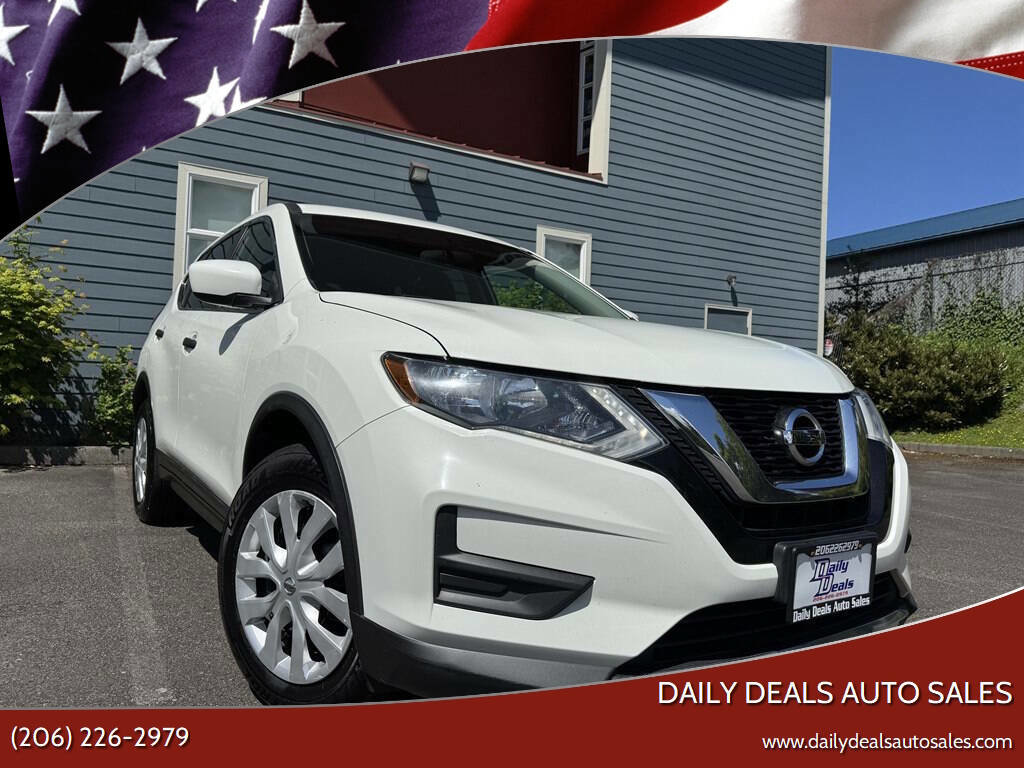 Used 2017 Nissan Rogue S w/ S Family Package image 1