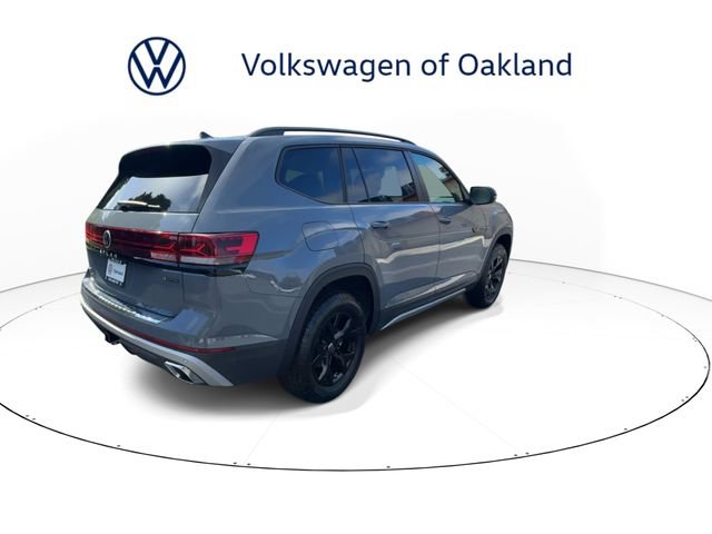 New 2026 Volkswagen Atlas Peak Edition AWD/4WD image 8